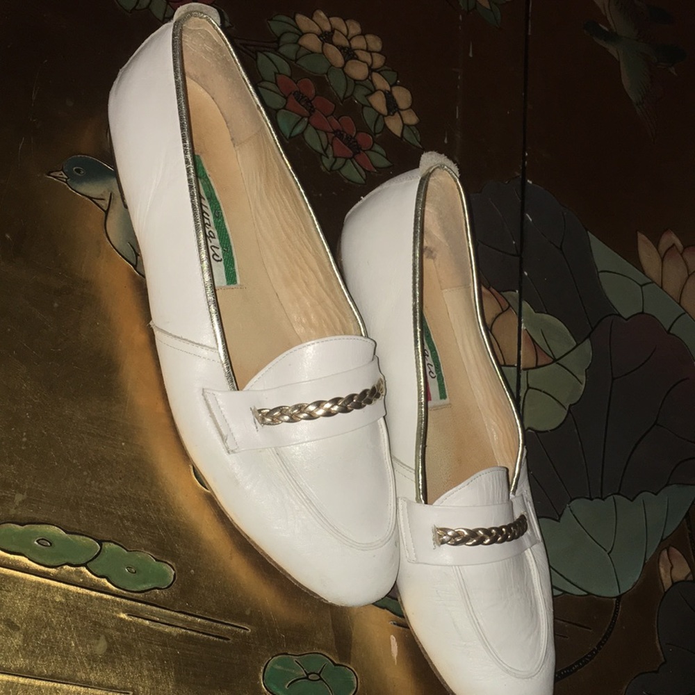 Shoes - Picture 2 of 4